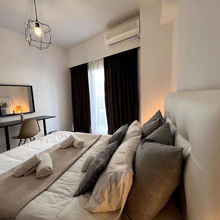 Allure Athens Urban Suites Exterior photo