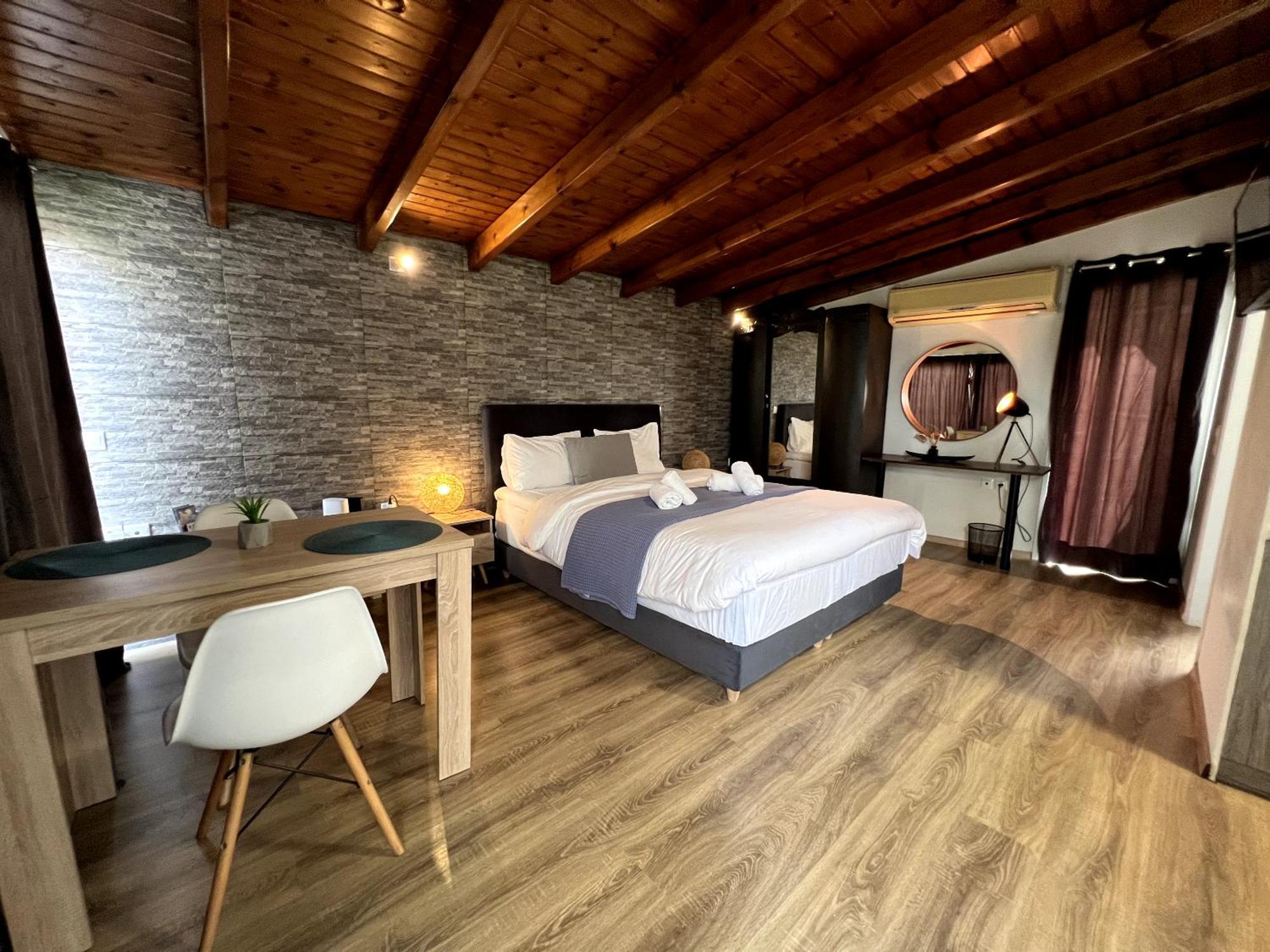 Allure Athens Urban Suites Exterior photo